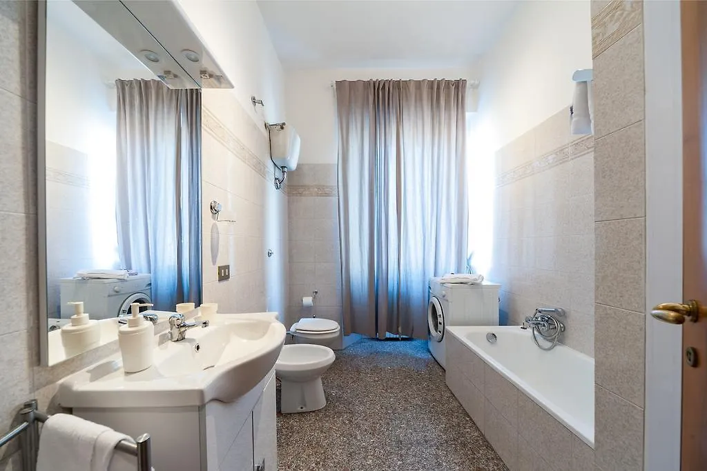 Tridomus Apartment - Filiberto 233 Rome 0*,  Italy